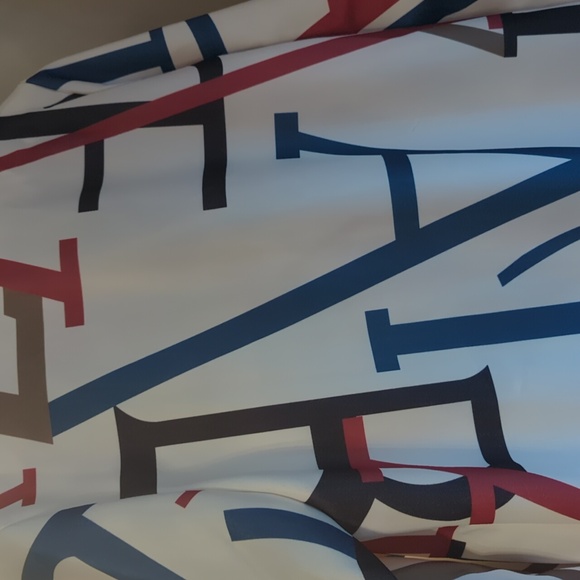 Beautiful coat with abstract letters - Picture 4 of 4